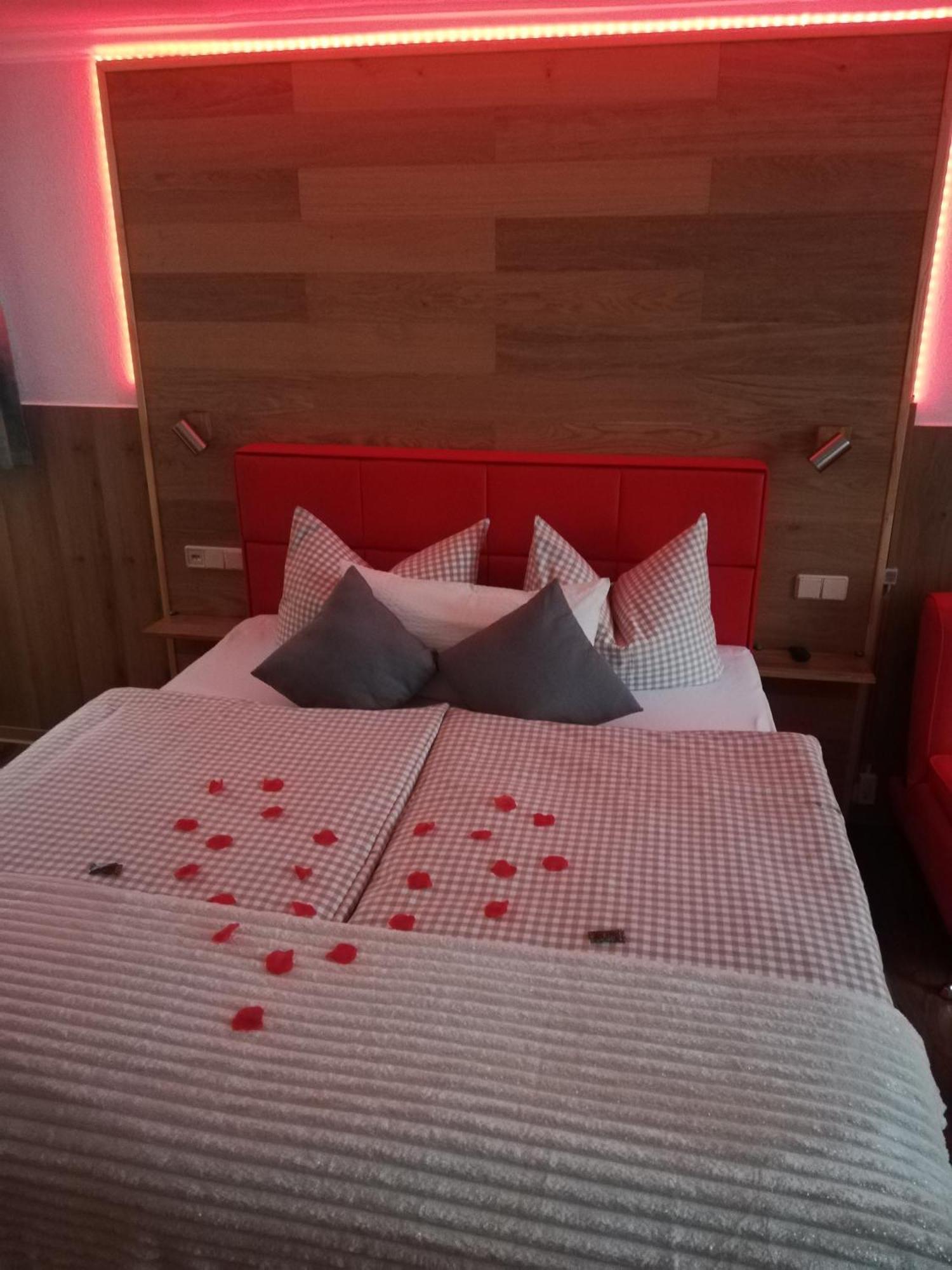 Landhotel Waldschloesschen Mit Gaststube Sohland an der Spree Exterior foto